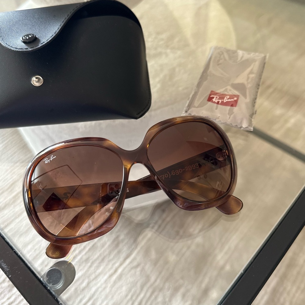 Ray-Ban Tortoise Shell Sunglasses (Jackie Oh II)
